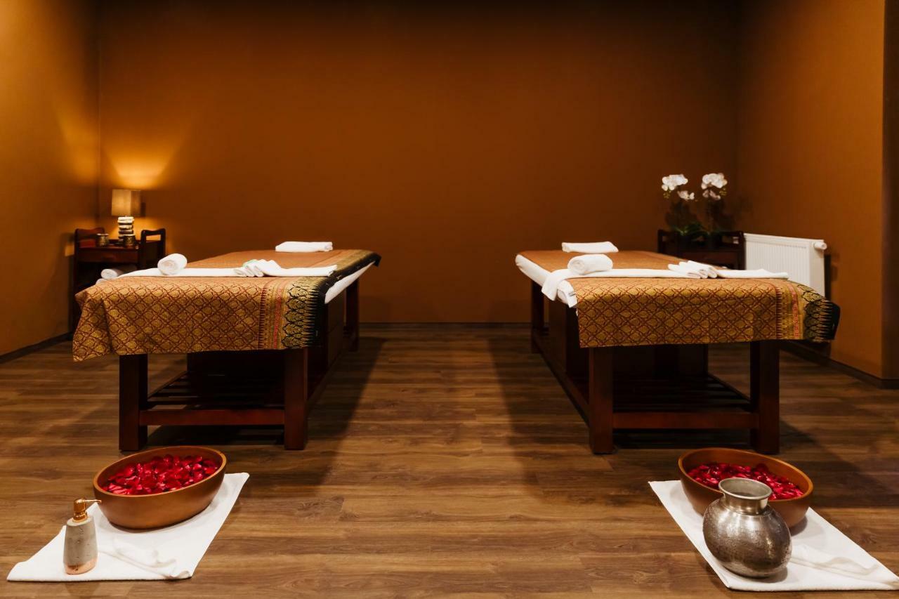 Barok Hotel And Apartments براتسيلافا المظهر الخارجي الصورة